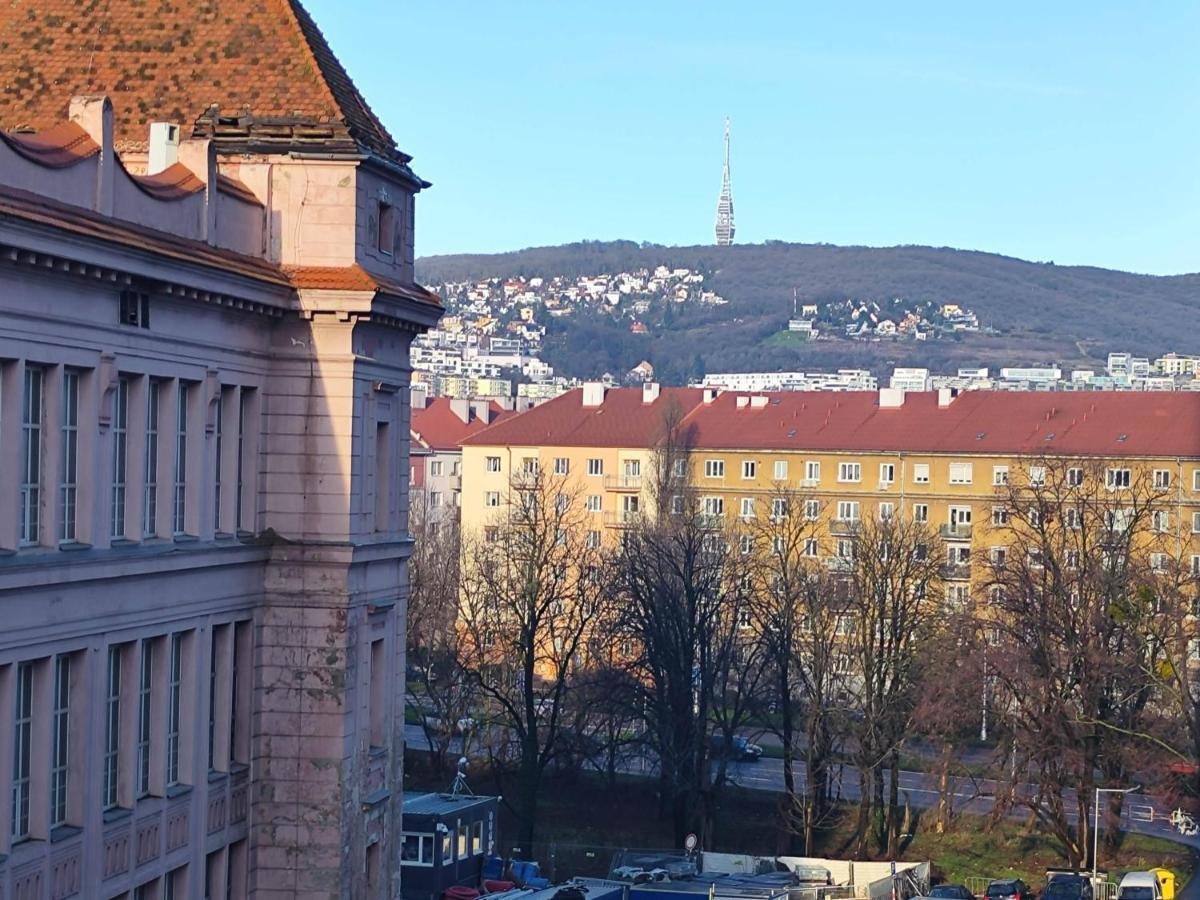 Yarn - Brand New - Free Parking - Balcony With City View - Central Shopping Mall Bratislava Esterno foto
